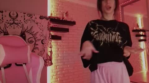 Alice online show from 12/18/24, 11:08