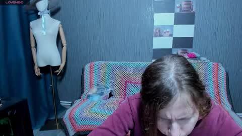 Ella online show from 10/22/25, 07:41