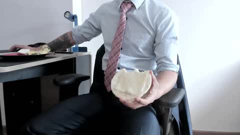 Snapshot of pablo_rincon95 chatting on 01/19/25, 01:44 pablo rincon95 online show from 01/19/25, 01:44