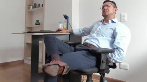 Snapshot of pablo_rincon95 chatting on 03/11/25, 04:29 pablo rincon95 online show from 03/11/25, 04:29