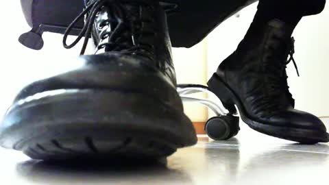 Pablo Meness online show from 02/16/25, 02:10