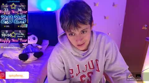 Snapshot of pafebame chatting on 12/21/25, 10:06 Fernanda online show from 12/21/25, 10:06