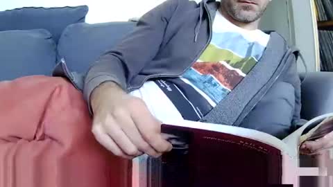 Snapshot of paikan07 chatting on 02/22/26, 01:31 Paikan 07 online show from 02/22/26, 01:31