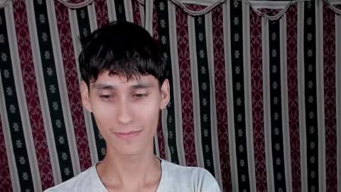 Snapshot of paimon_goetia chatting on 10/18/25, 11:49 Alexander Grigori online show from 10/18/25, 11:49