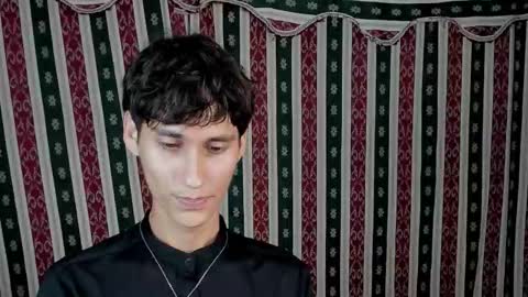 Snapshot of paimon_goetia chatting on 11/11/25, 03:17 Alexander Grigori online show from 11/11/25, 03:17