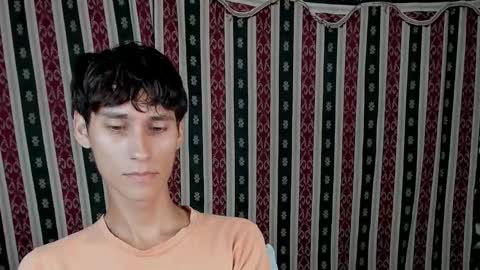 Snapshot of paimon_goetia chatting on 11/14/25, 01:37 Alexander Grigori online show from 11/14/25, 01:37