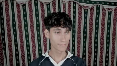 Snapshot of paimon_goetia chatting on 01/13/26, 01:22 Alexander Grigori online show from 01/13/26, 01:22