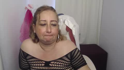 paiperhalliwey online show from 01/15/25, 07:23