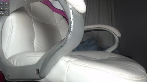 paiperhalliwey online show from 02/16/25, 04:20