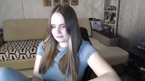 Snapshot of pair_of_gods chatting on 11/22/25, 06:07 Lizzi Igor online show from 11/22/25, 06:07