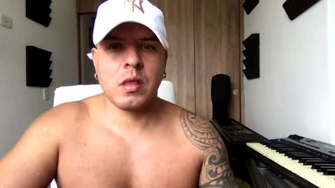 Snapshot of paisaexotico chatting on 10/05/25, 04:49 paisaexotico online show from 10/05/25, 04:49