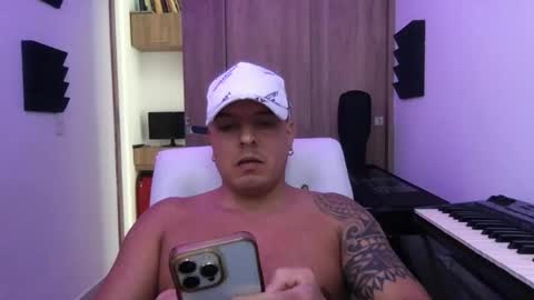 Snapshot of paisaexotico chatting on 10/06/25, 04:59 paisaexotico online show from 10/06/25, 04:59