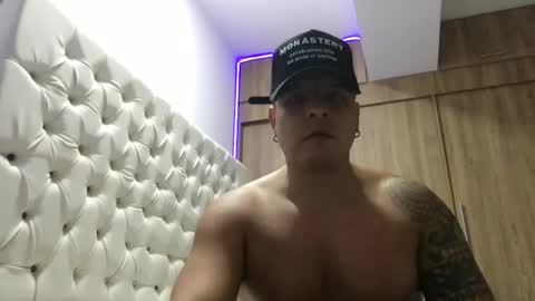 Snapshot of paisaexotico chatting on 10/10/25, 05:50 paisaexotico online show from 10/10/25, 05:50