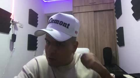 Snapshot of paisaexotico chatting on 10/26/25, 12:49 paisaexotico online show from 10/26/25, 12:49