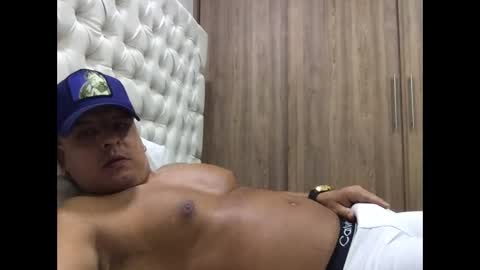 Snapshot of paisaexotico chatting on 11/06/25, 01:06 paisaexotico online show from 11/06/25, 01:06