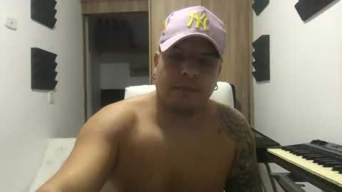 Snapshot of paisaexotico chatting on 03/27/26, 06:19 paisaexotico online show from 03/27/26, 06:19