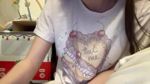 Snapshot of paisleysnowxo chatting on 03/06/25, 05:24 paisleysnowxo online show from 03/06/25, 05:24