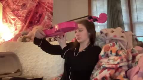 Snapshot of paisleysnowxo chatting on 11/13/25, 08:52 paisleysnowxo online show from 11/13/25, 08:52