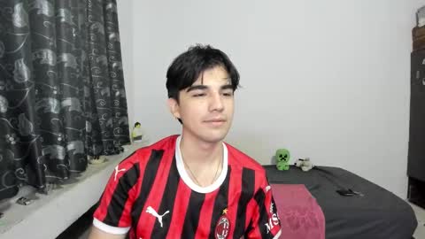 pakun_ online show from 10/08/25, 02:20