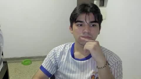 pakun_ online show from 05/14/26, 01:23