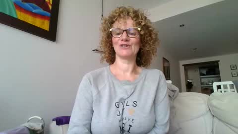 Snapshot of palaustudio chatting on 10/31/25, 09:43 Merce online show from 10/31/25, 09:43