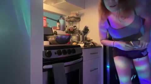 Snapshot of palebabe666 chatting on 10/04/25, 07:39 Leeloo online show from 10/04/25, 07:39