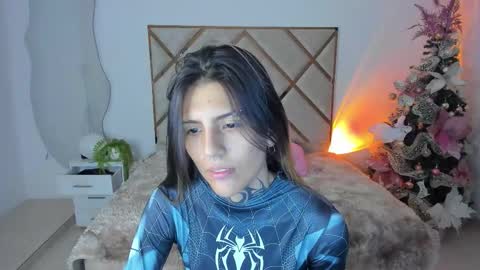 Snapshot of palechor69 chatting on 12/15/25, 03:33 palechor online show from 12/15/25, 03:33