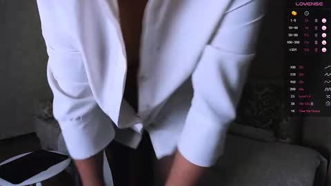 Polina online show from 11/28/25, 03:20