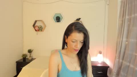 Paloma  online show from 11/02/25, 06:43