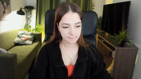 Snapshot of pambeeslyy chatting on 03/05/25, 02:34 Pam online show from 03/05/25, 02:34