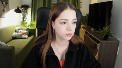 Snapshot of pambeeslyy chatting on 03/05/25, 06:01 Pam online show from 03/05/25, 06:01