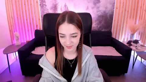 Snapshot of pambeeslyy chatting on 03/09/25, 02:32 Pam online show from 03/09/25, 02:32