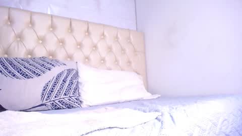 Snapshot of pamela_rut__ chatting on 12/15/25, 07:51 Pamela online show from 12/15/25, 07:51