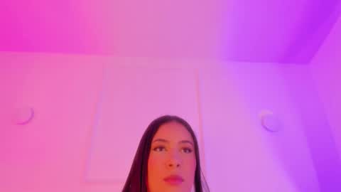 Snapshot of pamela_vega chatting on 10/30/25, 12:39 Manuela online show from 10/30/25, 12:39