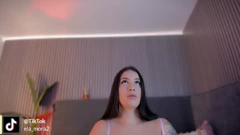 Snapshot of pamela_vega chatting on 06/18/26, 06:56 Manuela online show from 06/18/26, 06:56
