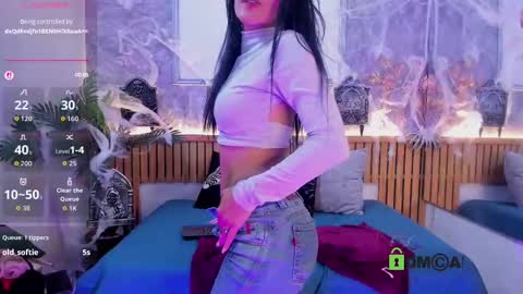 Snapshot of pamela_wolf_ chatting on 10/07/25, 08:50 Pamela online show from 10/07/25, 08:50