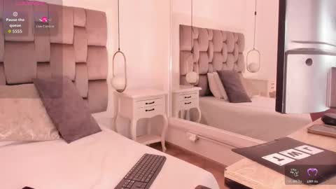  Pamela  online show from 11/20/25, 03:39