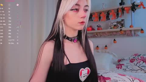 Snapshot of pamelaryant chatting on 11/03/25, 03:02 Diana online show from 11/03/25, 03:02