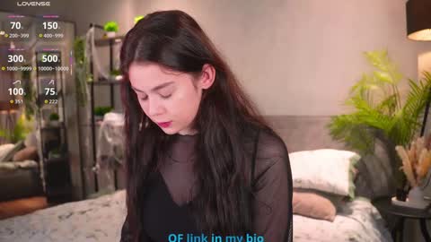 Snapshot of pamelaryant chatting on 11/12/25, 11:25 Diana online show from 11/12/25, 11:25