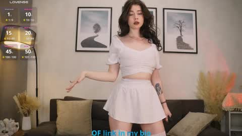 Snapshot of pamelaryant chatting on 11/24/25, 11:37 Diana online show from 11/24/25, 11:37