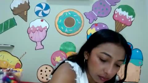 Snapshot of pamelaskiny20 chatting on 05/06/26, 02:29 pamelaskiny20 online show from 05/06/26, 02:29