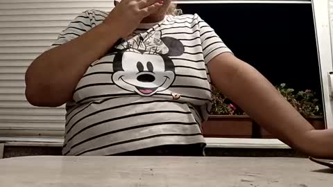 angel hris online show from 11/05/25, 08:09