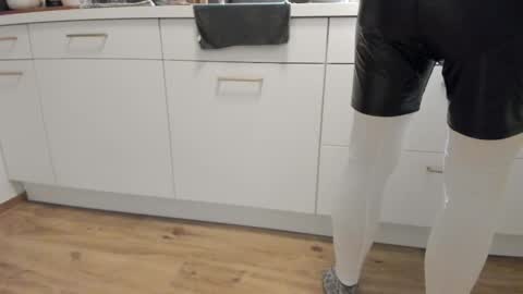 Snapshot of pampersandspanking chatting on 02/23/26, 05:32 pampersandspanking online show from 02/23/26, 05:32