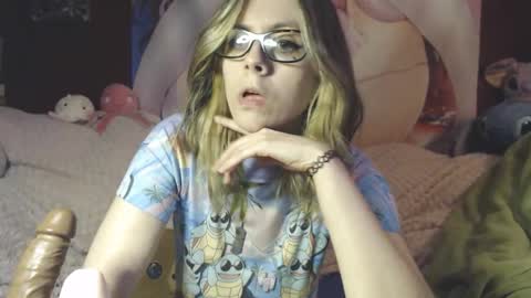 Snapshot of pandora_allsorts chatting on 11/15/25, 04:14 pandora-allsorts online show from 11/15/25, 04:14