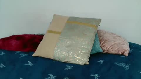 Snapshot of pandora_gu1 chatting on 11/30/25, 06:34 pandora_gu1 online show from 11/30/25, 06:34