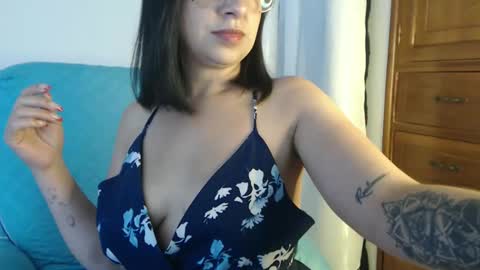 Snapshot of pandoragirlxxx chatting on 01/20/25, 03:37 Carolinesworldx online show from 01/20/25, 03:37