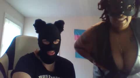 Snapshot of panmeow1995 chatting on 03/30/26, 10:33 Puppyslut online show from 03/30/26, 10:33