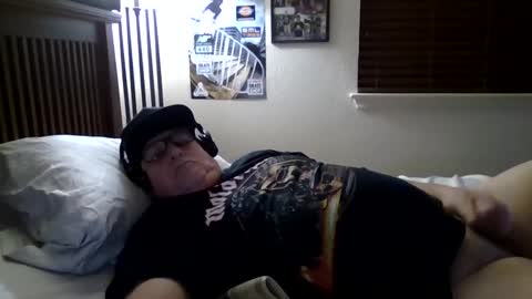 panos online show from 06/10/26, 10:58