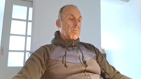 Snapshot of pansak1973 chatting on 11/23/25, 12:38 pansak1973 online show from 11/23/25, 12:38