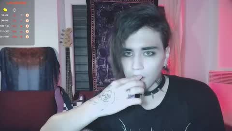 In bio online show from 10/07/25, 08:39